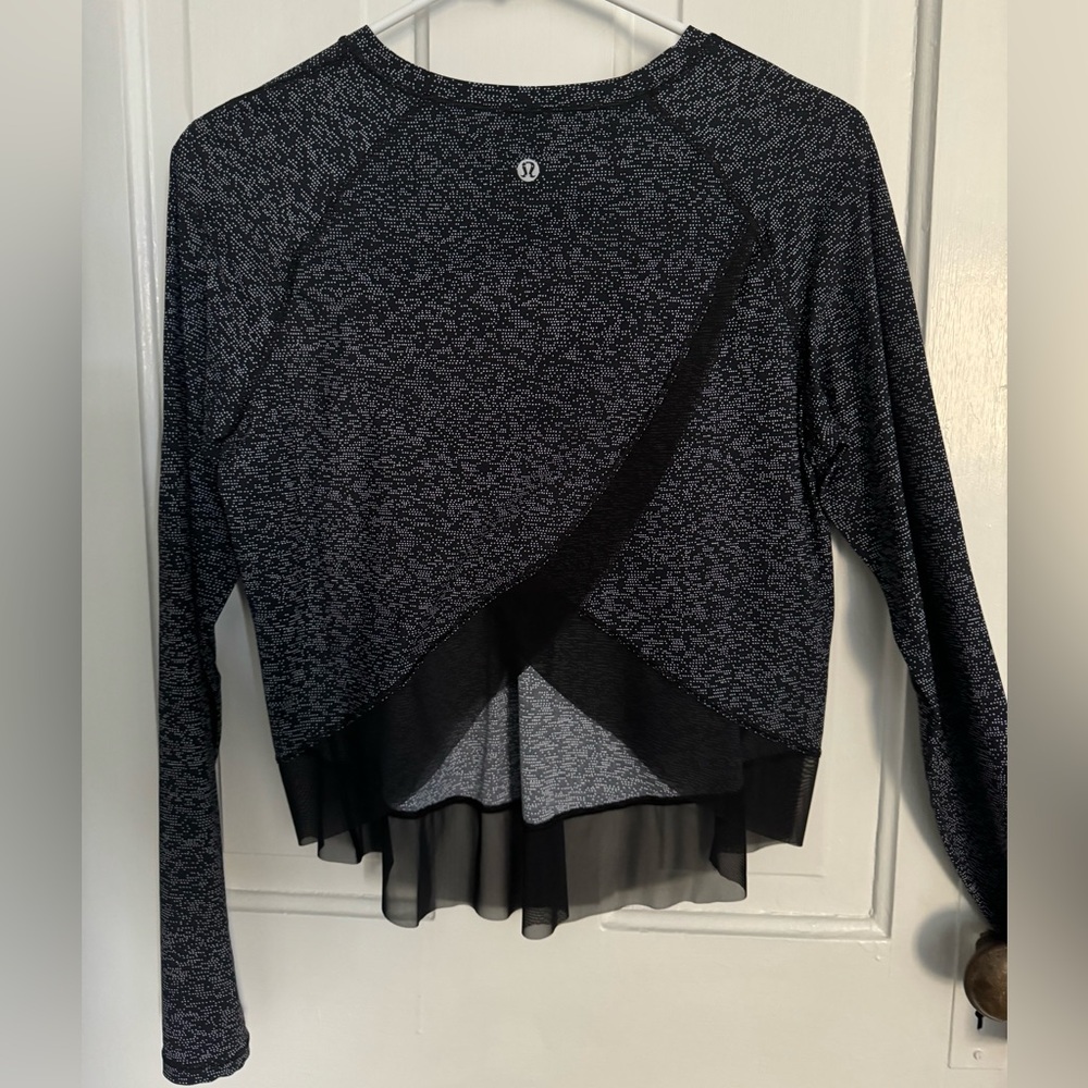 Fun back lulu top
